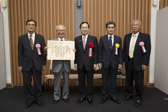 竹内 譲 厚生労働副大臣とともに